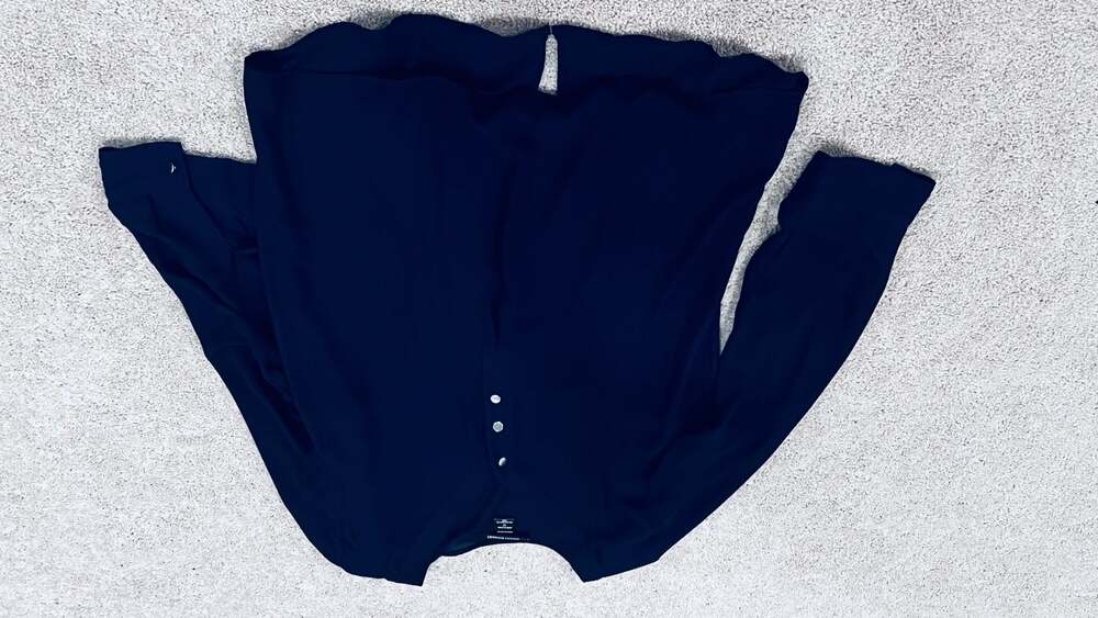 Ashley Stewart Navy Split Back Blouse Size 12 Button Front Long Sleeve - Picture 4 of 8